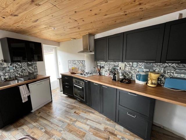 Jolie Maison De Campagne, Compostelle Soleymieux Exterior foto